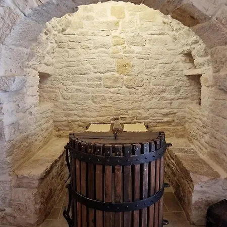 Trullo Di Nonno Gino בית נופש
